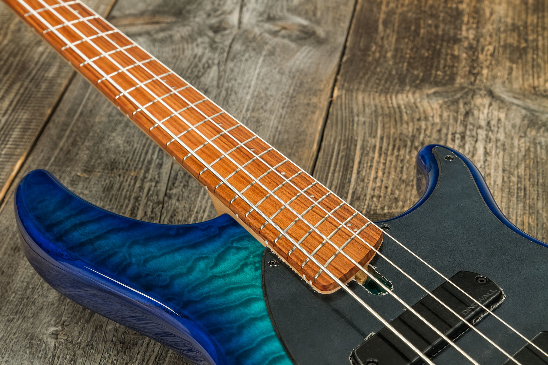 Dingwall Combustion Cb2 4c 2pu Active Pf - Whalepool Burst - Solid body electric bass - Variation 3