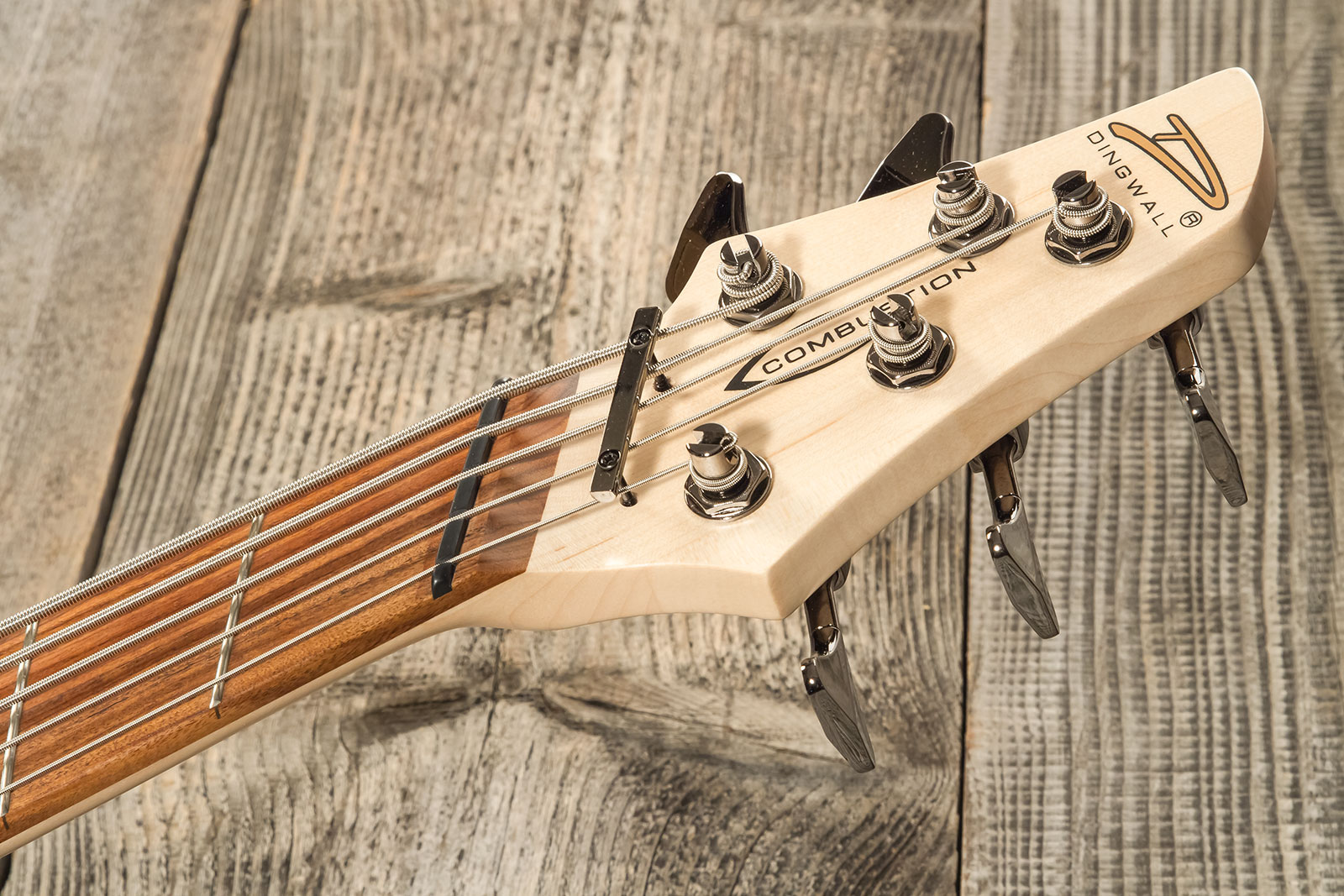 Dingwall Combustion Cb3 5c 3pu Active Pf - Natural Gloss - Solid body electric bass - Variation 10