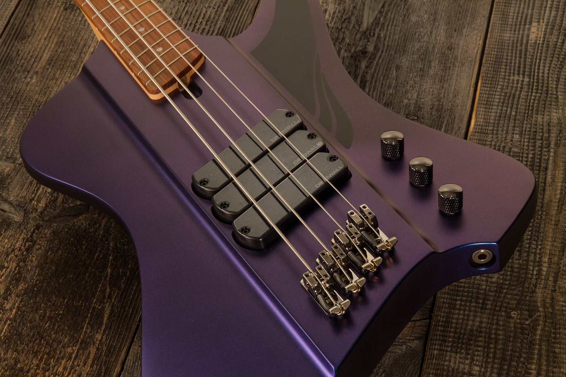Dingwall D-roc Standard 4c 3-pickups Pf - Blue To Purple Colorshift - Solid body electric bass - Variation 3