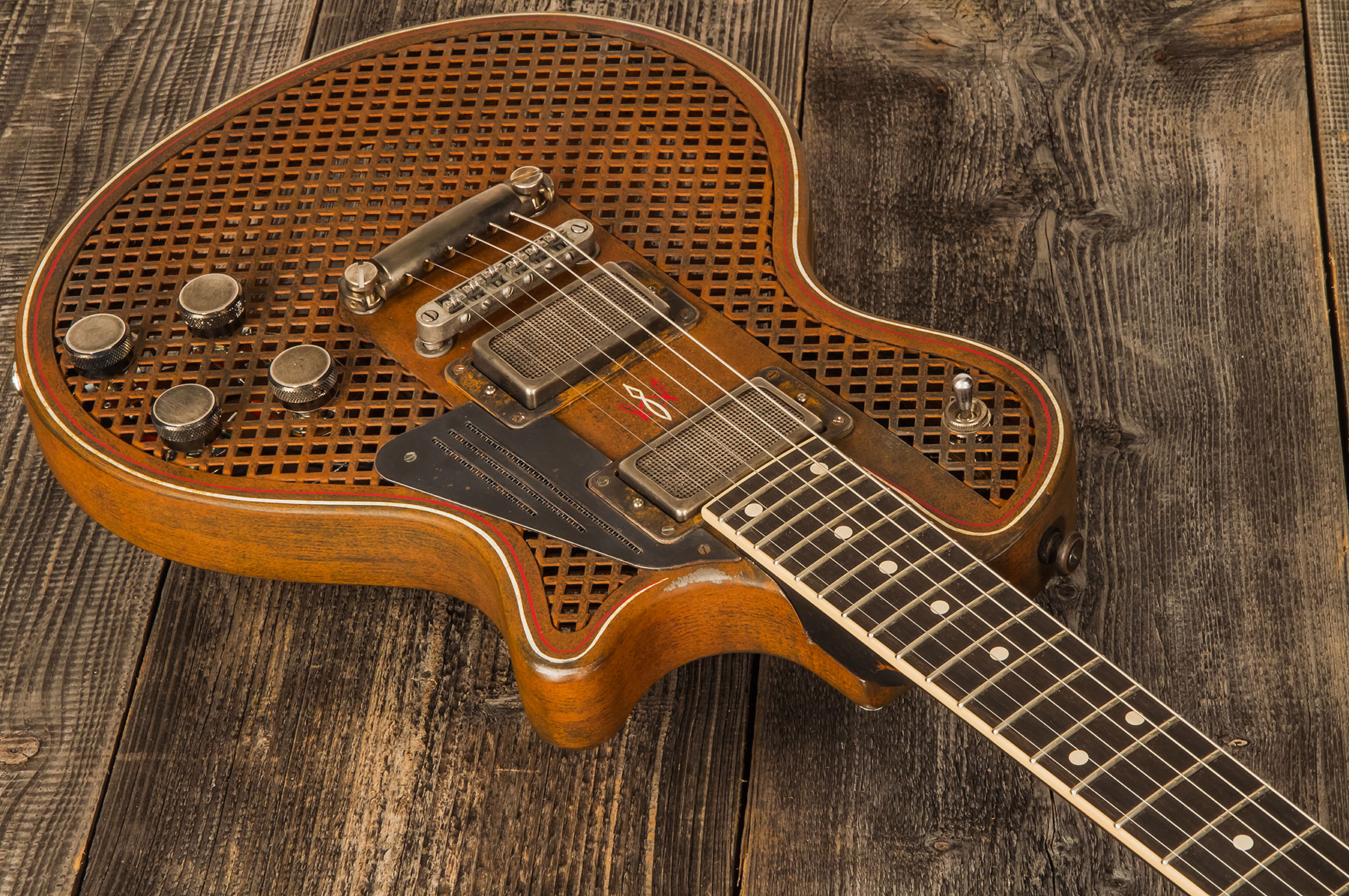 James Trussart Steeldeville Perf.front.back 2h Ht Eb #21179 - Rust O Matic Pinstriped Caged - Single cut electric guitar - Variation 1