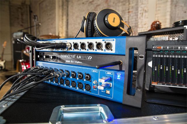 Soundcraft Ui24r - Digital mixing desk - Variation 7